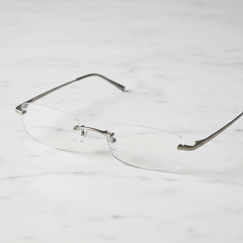 The Rise of Minimalist Eyewear: Why Less Is More