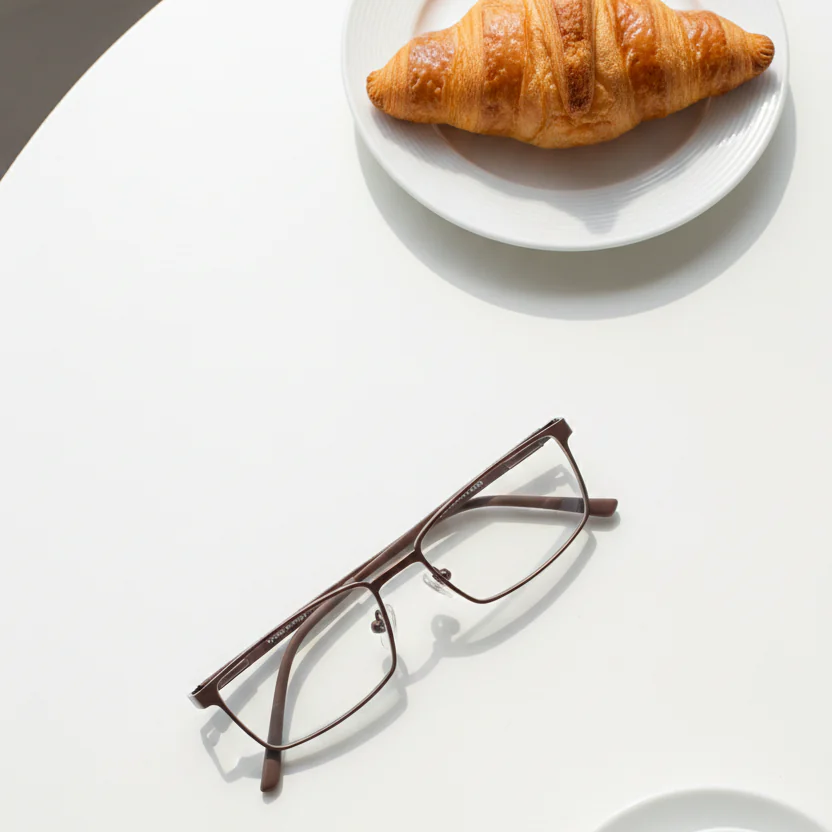 Ove – The Frame That Lets You Do the Talking
