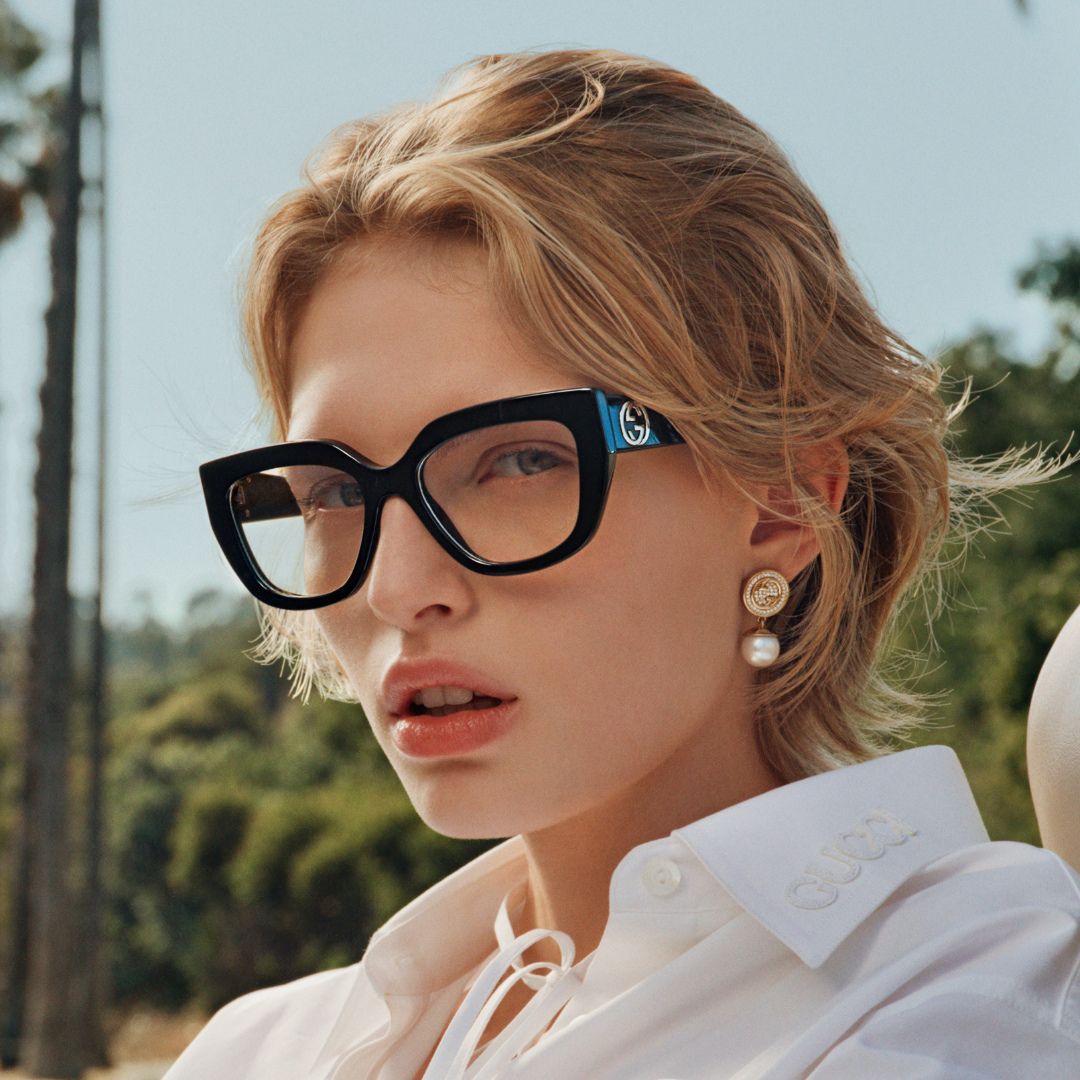 How to Style Your Glasses for a Signature Look