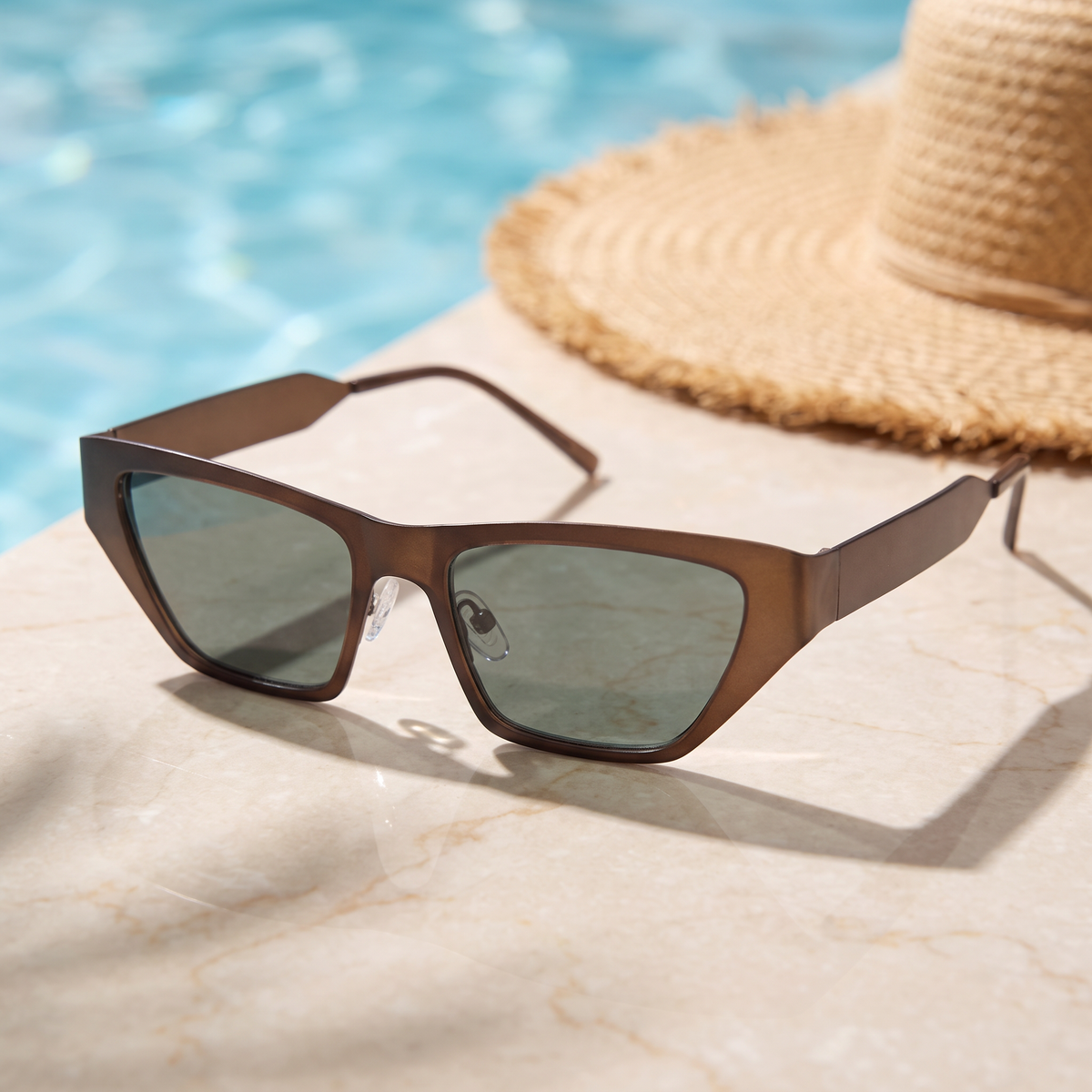 Lightweight construction provides lasting all-day comfort. Powered by premium 1.61...