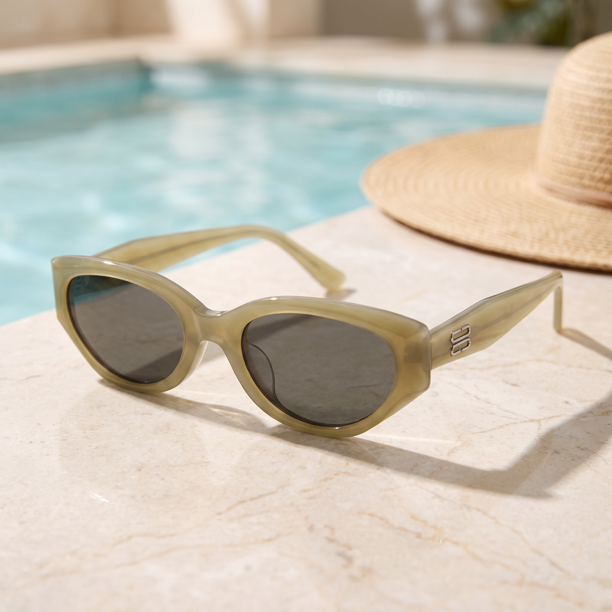 Lightweight construction provides lasting all-day comfort. Powered by premium 1.61...